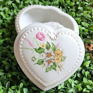 Vintage Dogwood Floral Porcelain Heart Trinket Box Coquette Bridal